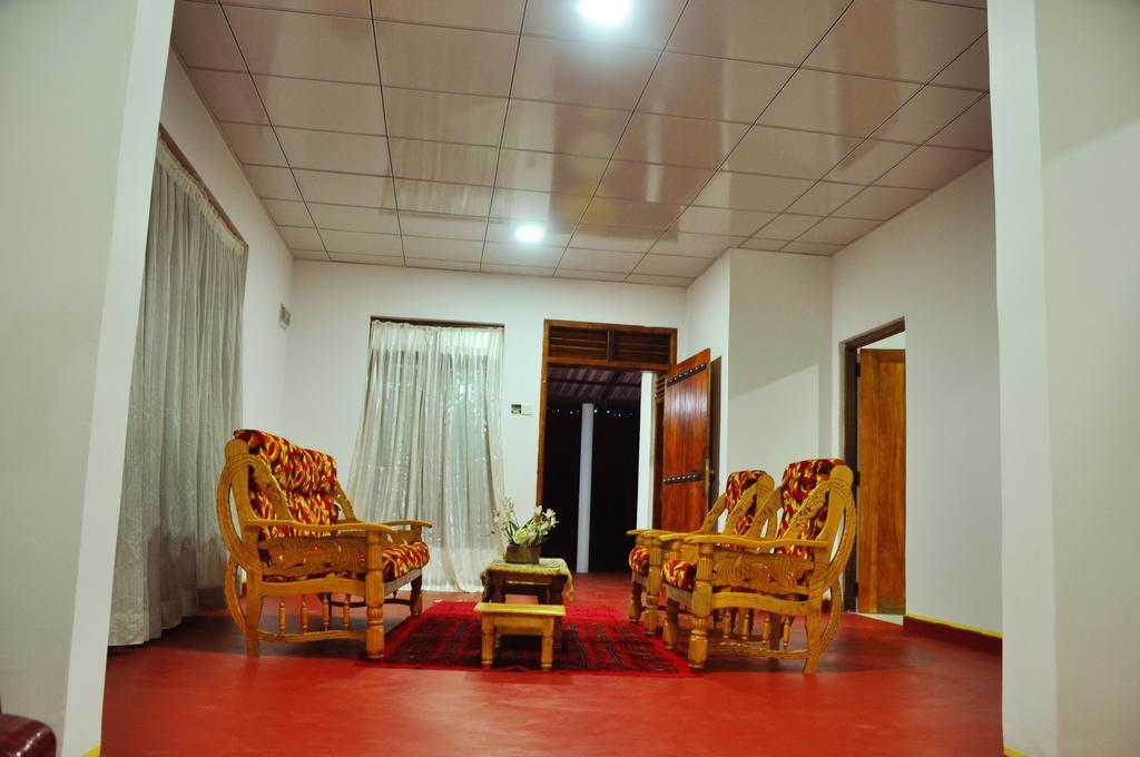 Brookline Safari Resort Udawalawe Exterior foto